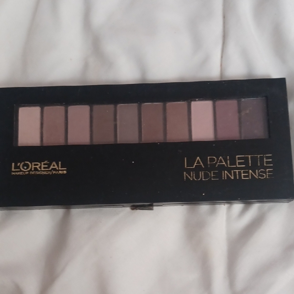 L'Oreal La Palette Nude Intense Eyeshadow